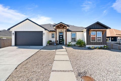 Photo of 13849 Hawksnest Bay Drive, Corpus Christi, TX 78418 (MLS # 9447070)