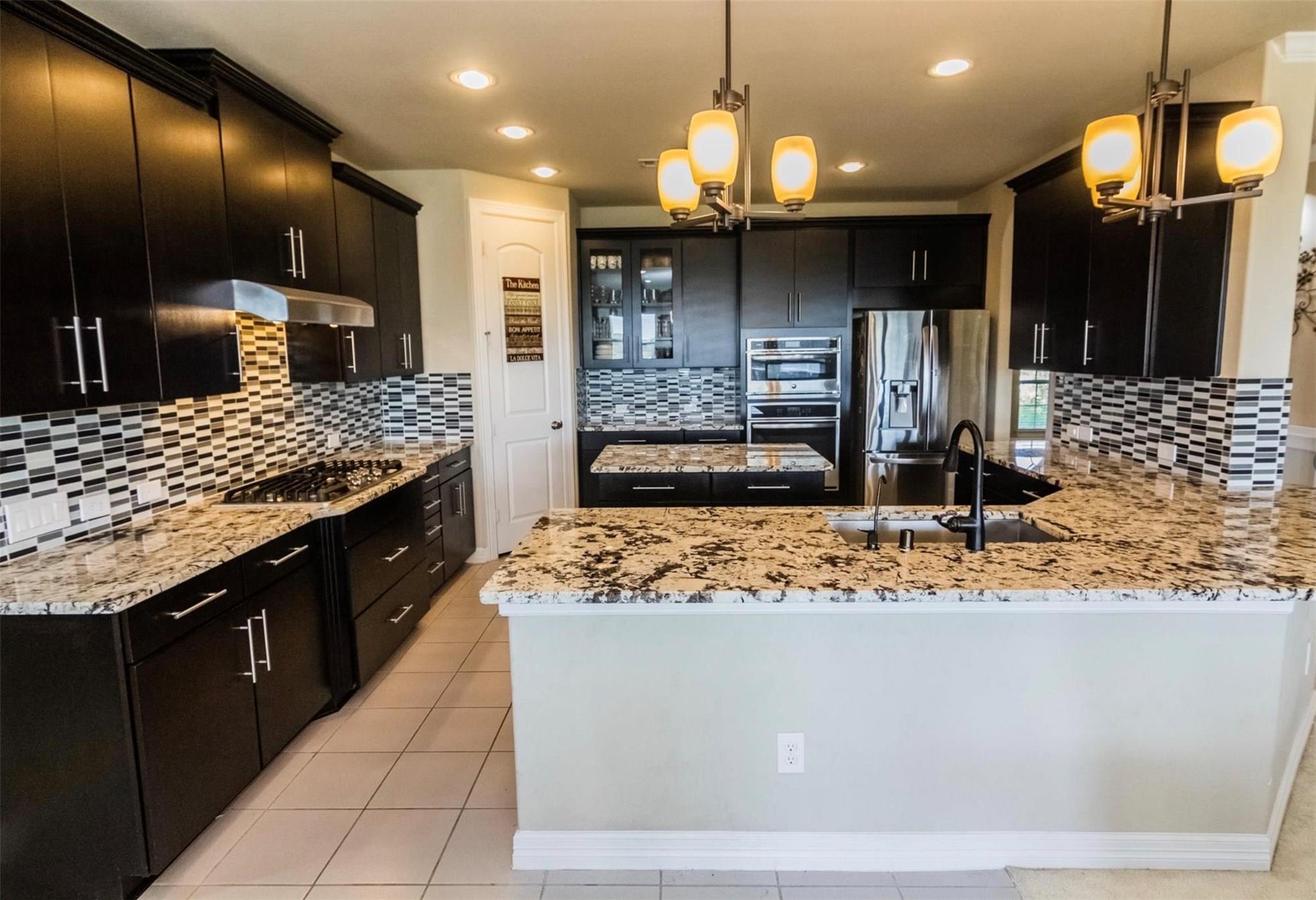 8903 Cypress Shrub Trl