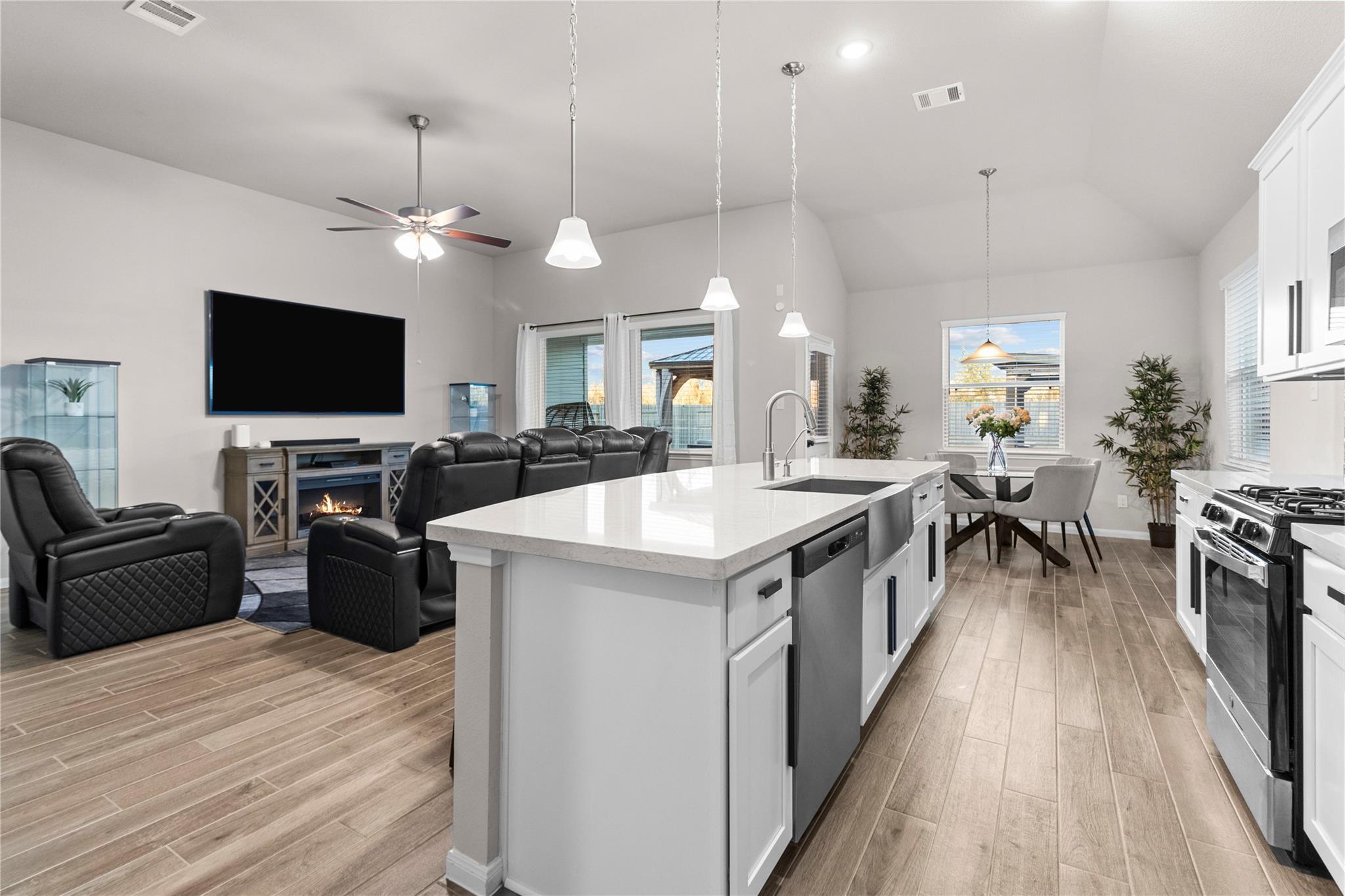 2811 Bisbee Road