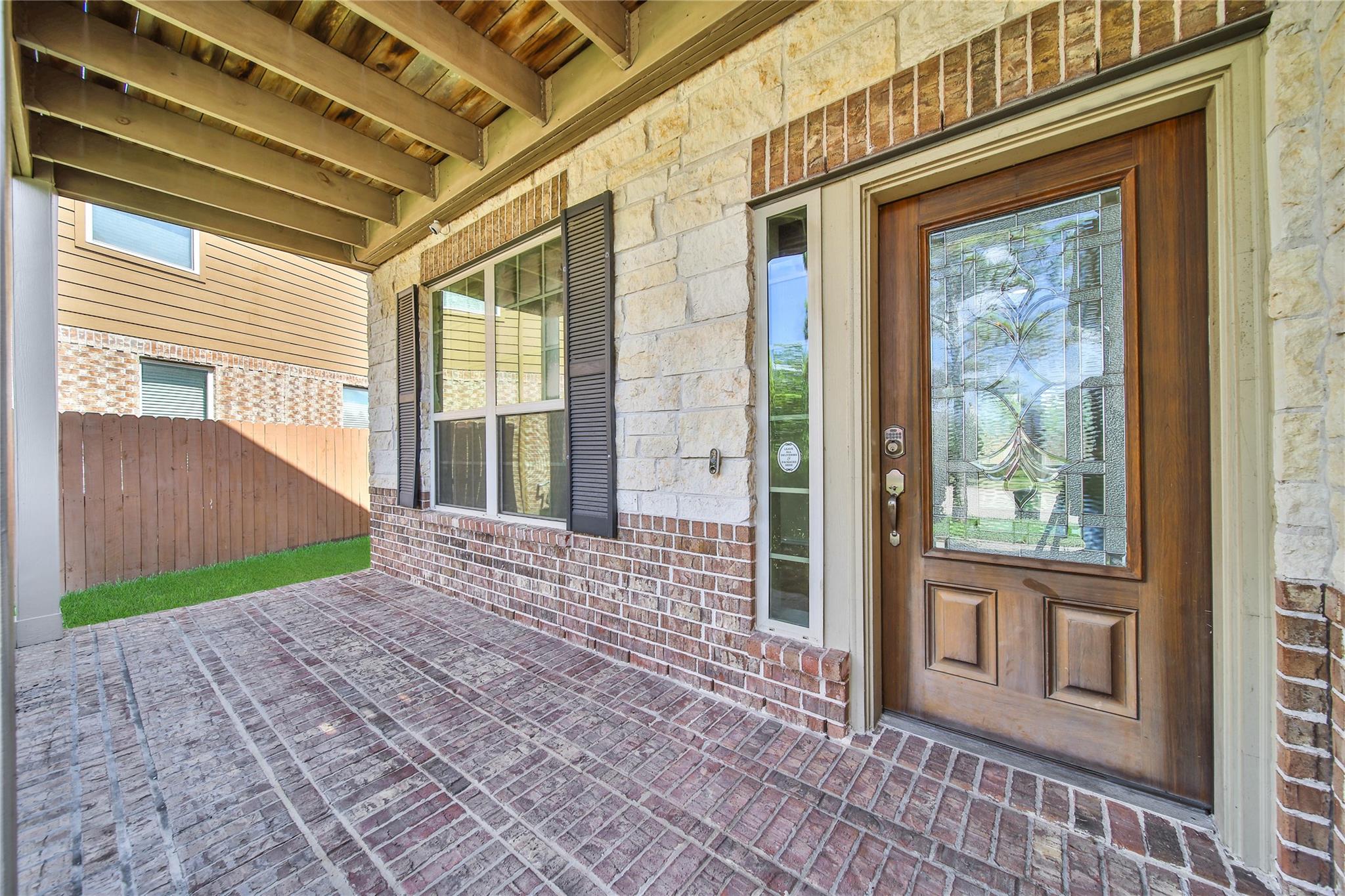 5201 Kendall Glen Court