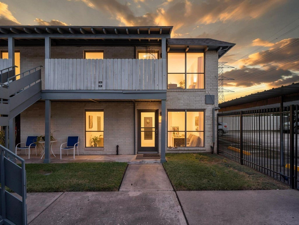 Photo of 4500 Sherwood Lane #31, Houston, TX 77092 (MLS # 72567726)