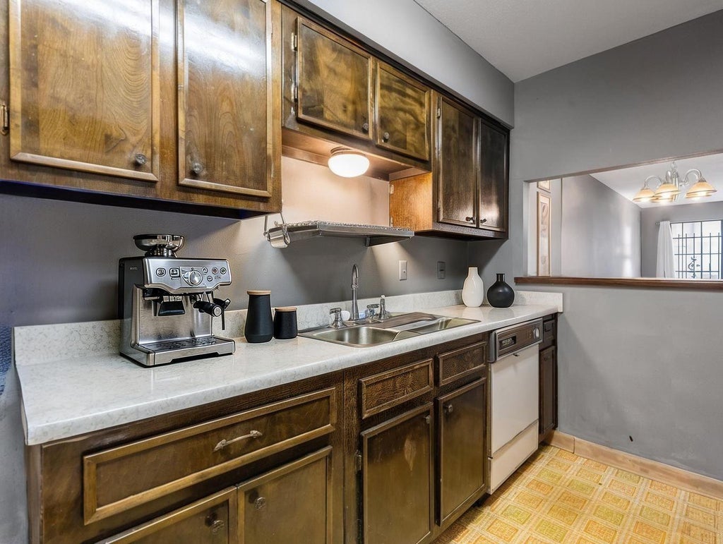 Photo of 4500 Sherwood Lane #31, Houston, TX 77092 (MLS # 72567726)