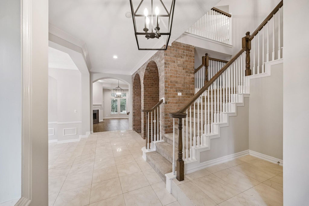 Photo of 34 N Lansdowne Circle, The Woodlands, TX 77382 (MLS # 39790908)