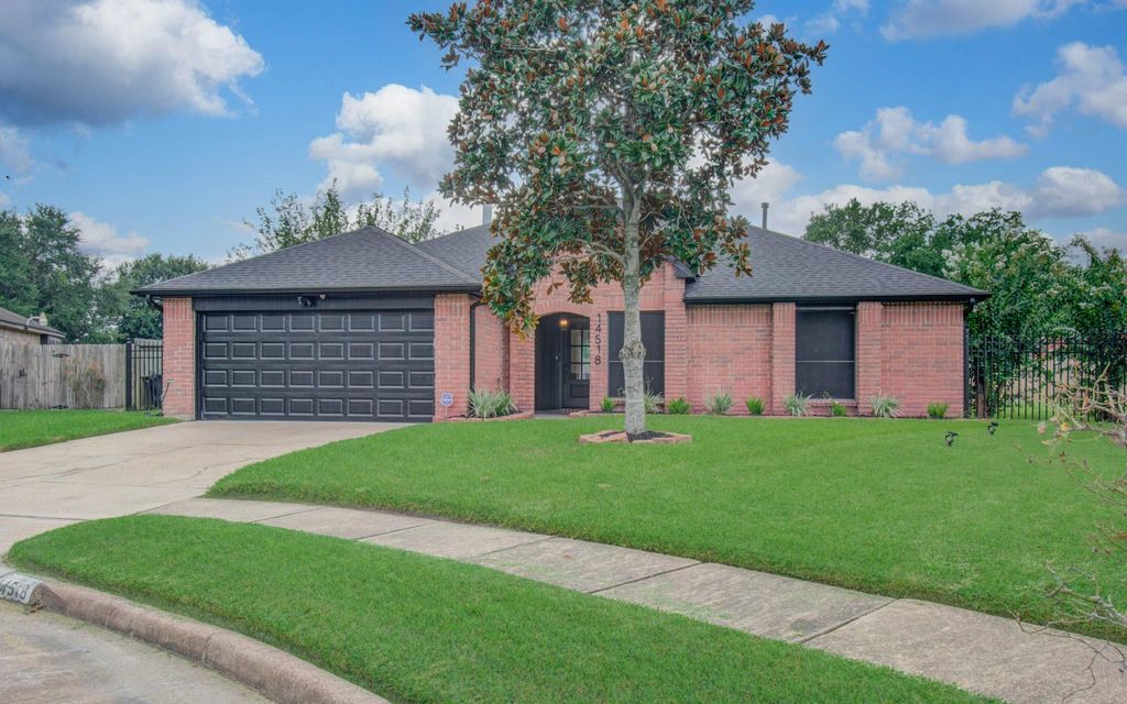 Photo of 14518 Lazy Willow Lane, Missouri City, TX 77489 (MLS # 37889518)