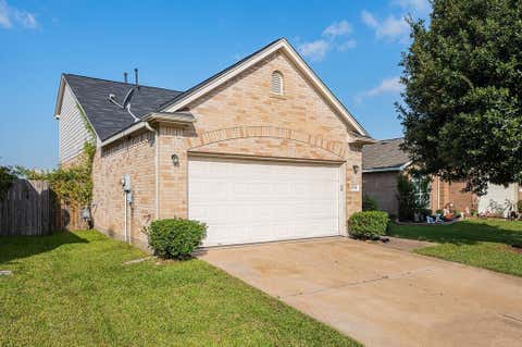Photo of 16310 Bandicoot Drive, Sugar Land, TX 77498 (MLS # 29903170)
