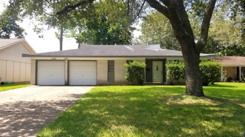 Photo of 5322 Royal Oak Drive, Texas City, TX 77591 (MLS # 37043063)
