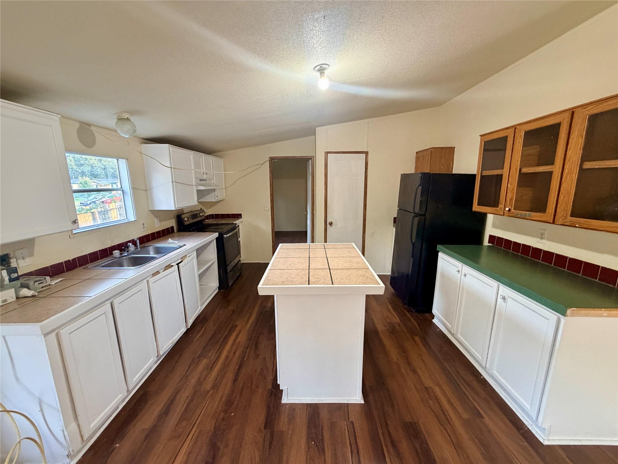 803 Volvo Court