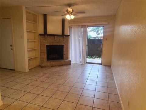 Photo of 1500 Bay Area Boulevard #141, Houston, TX 77058 (MLS # 87652291)