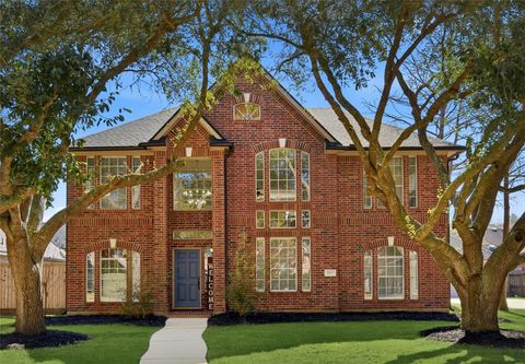 Photo of 2875 Match Point Lane, Friendswood, TX 77546 (MLS # 97685259)