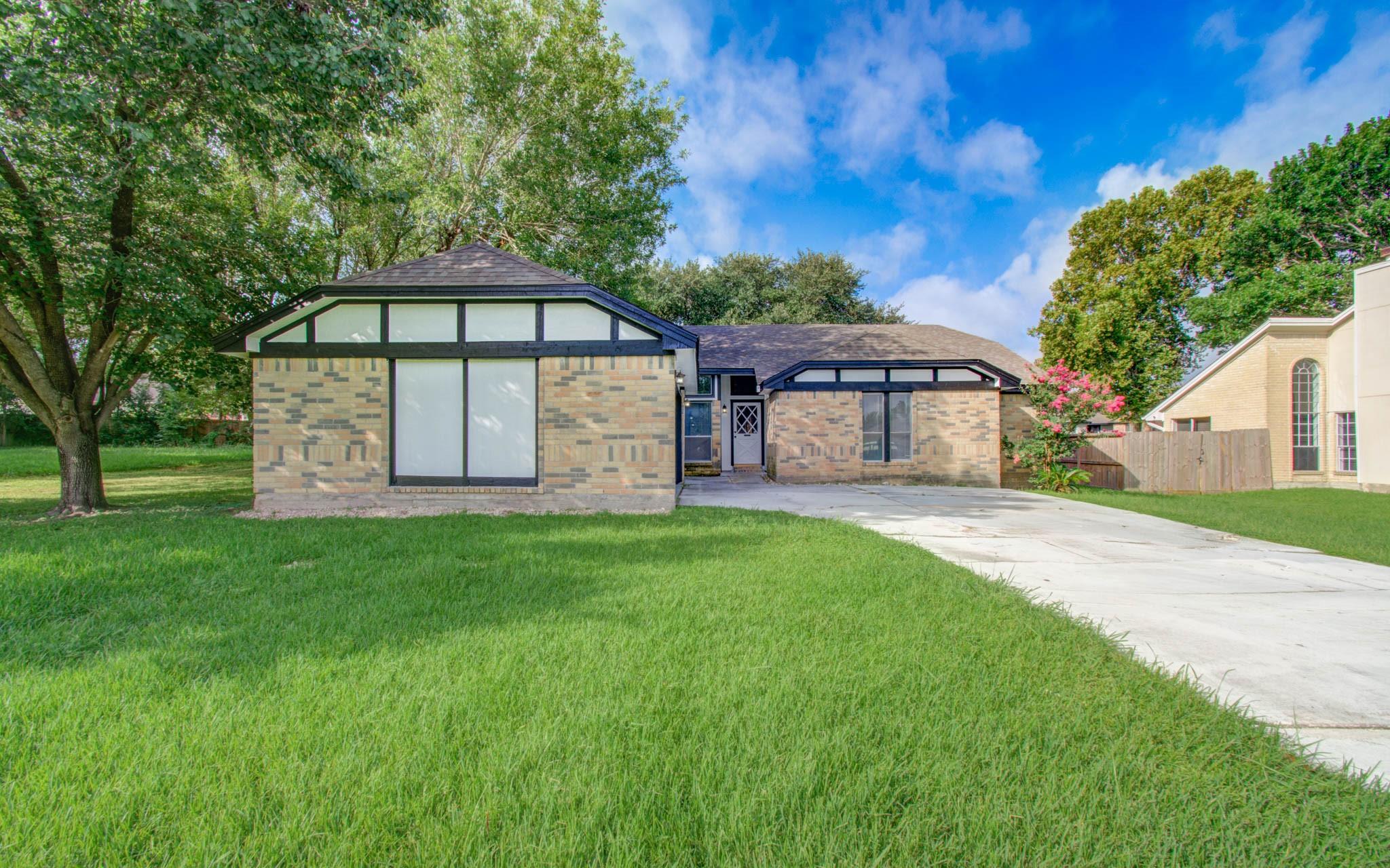 13215 Bunker Hill Drive