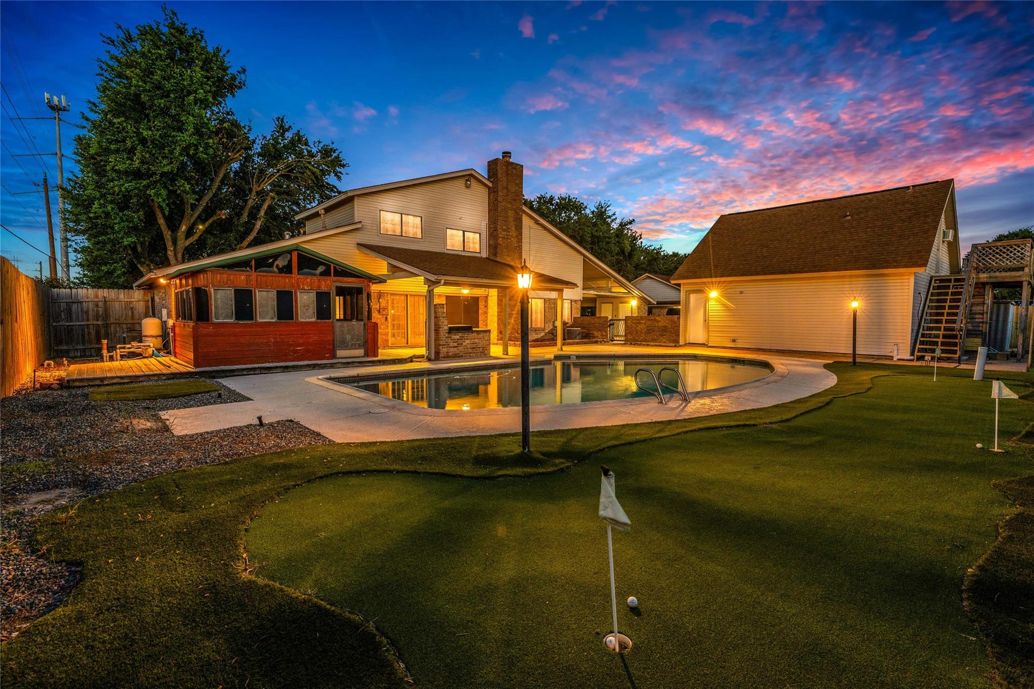 2202 Erin Glen Court