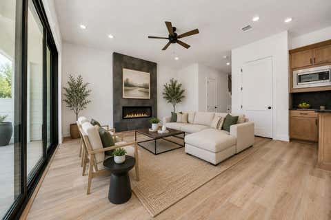 Photo of 1418 Caywood Lane #D, Houston, TX 77055 (MLS # 95753782)