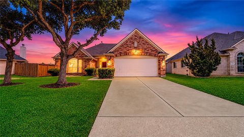 Photo of 2226 Laurel Birch Drive, Houston, TX 77014 (MLS # 83289083)
