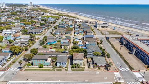 Multifamily For Sale - 1514 15th St Up Street<br/> Galveston County, Galveston, TX 77550