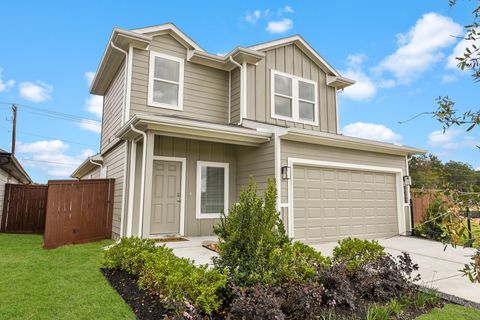 Homes For Sale - 23177 Teakwood Hills Drive<br/> Splendora, TX 77372