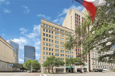 Photo of 1120 Texas Street #7D, Houston, TX 77002 (MLS # 97410523)