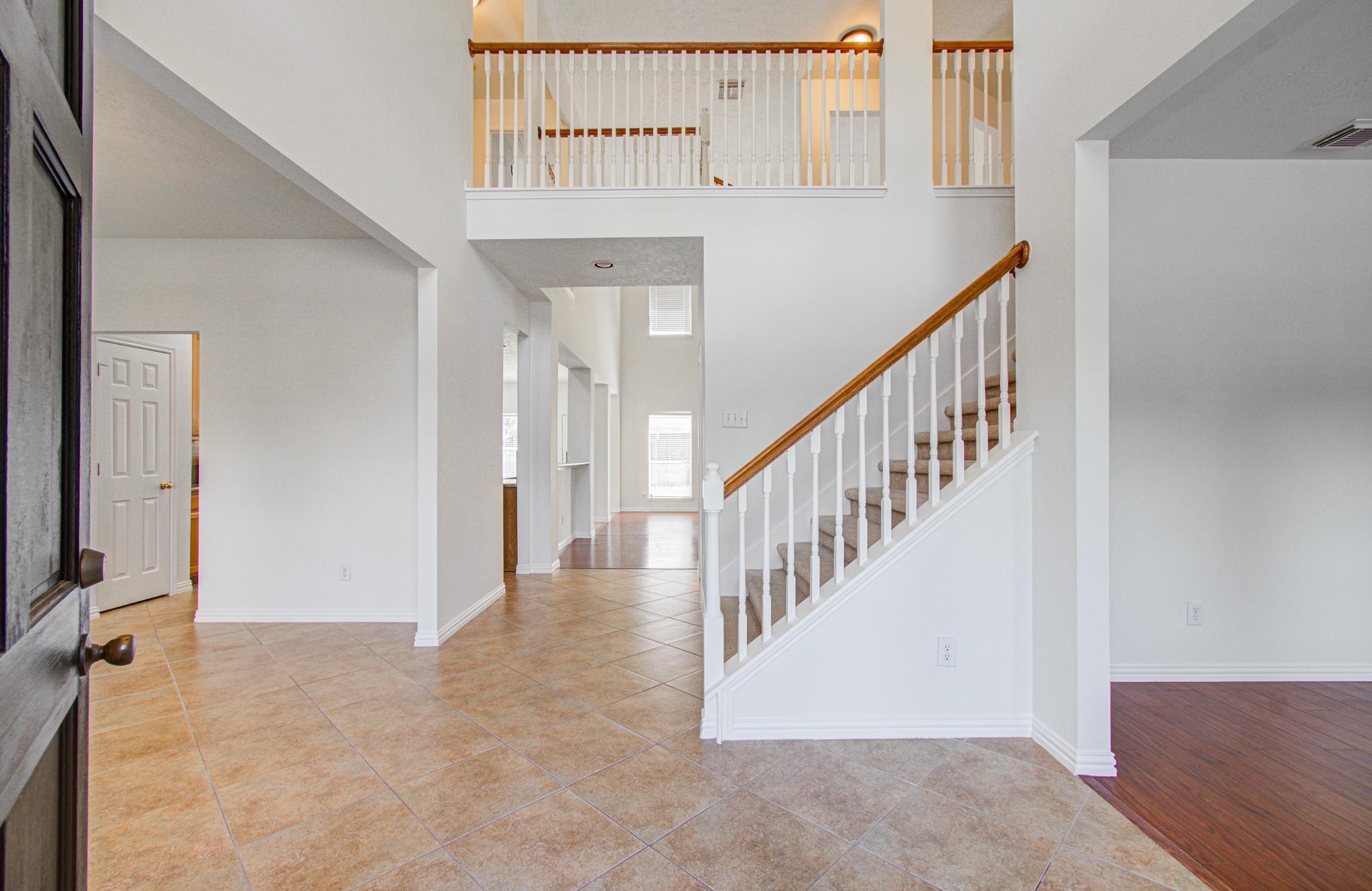 1402 Pine Knot Court
