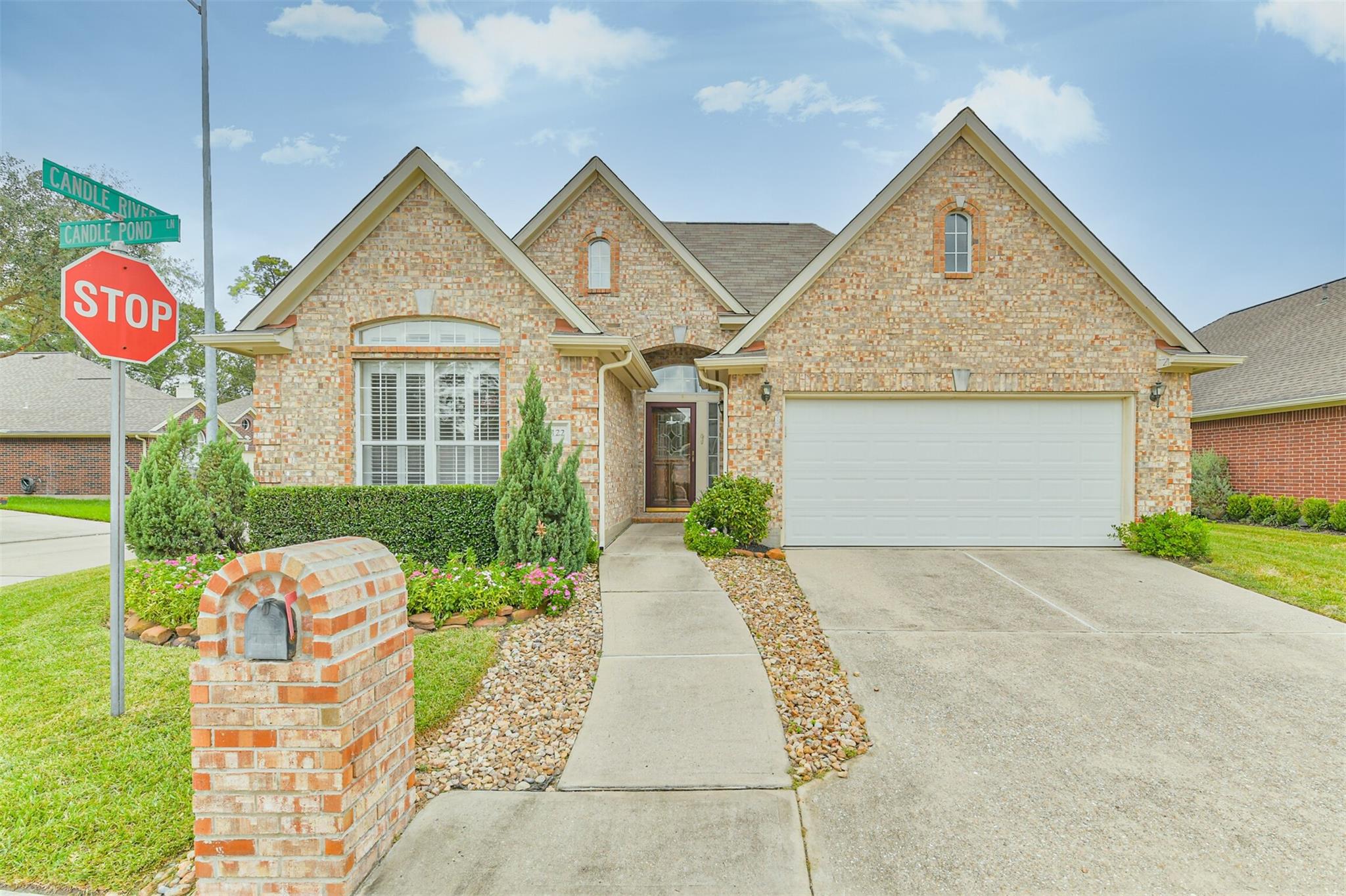 3122 Candle Pond Lane