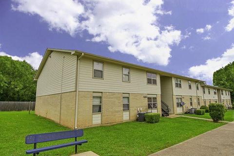 Photo of 1501 S Bolton St St, Jacksonville, TX 75766 (MLS # 69912790) Photo of 1501 S Bolton St St, Jacksonville, TX 75766 (MLS # 69912790)