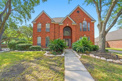 Photo of 4003 Bountiful Crest Lane, Sugar Land, TX 77479 (MLS # 10797022) Photo of 4003 Bountiful Crest Lane, Sugar Land, TX 77479 (MLS # 10797022)