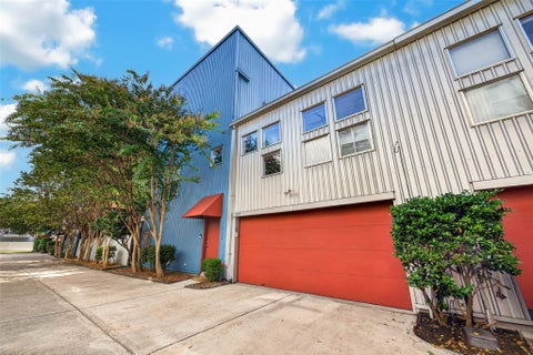 Photo of 1223 Buckner Street, Houston, TX 77019 (MLS # 23136376)