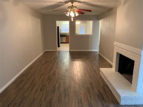 Photo of 6401 Deihl Road #704, Houston, TX 77092 (MLS # 76800651)