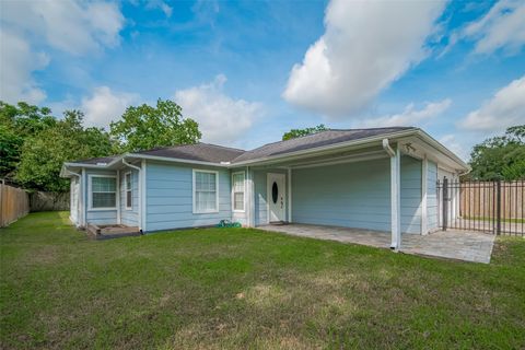 Photo of 3930 Daphne Street, Houston, TX 77021 (MLS # 61451293)