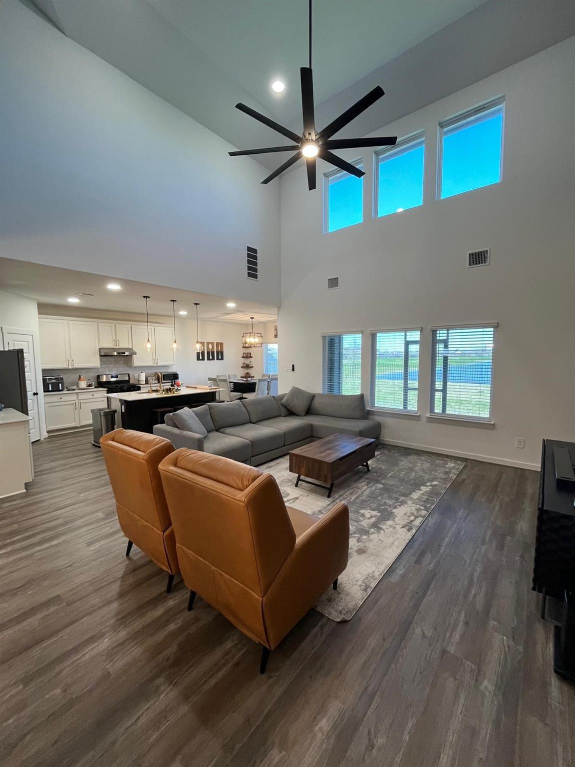 842 Dahlia Petal Drive