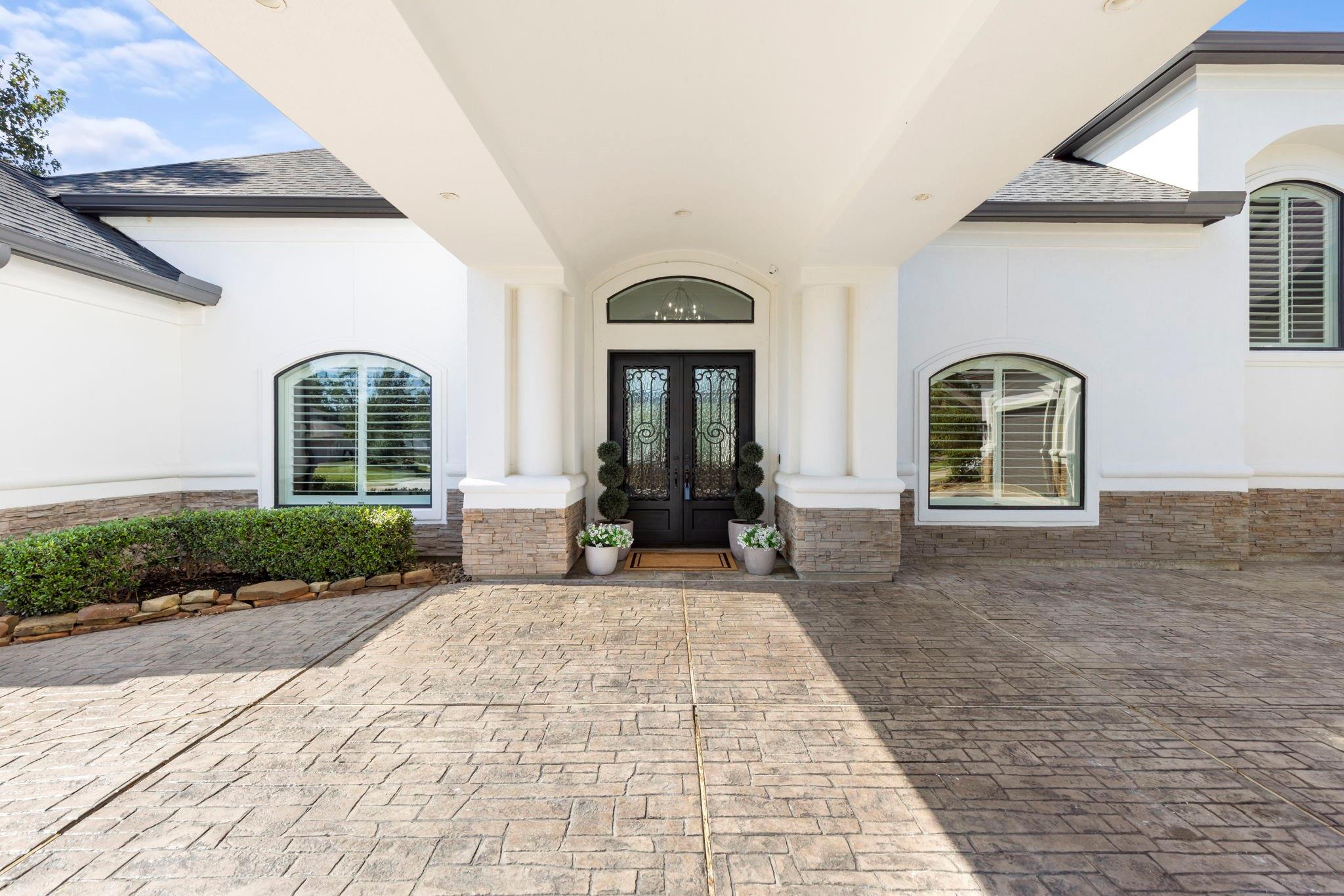 7607 Raes Creek Drive