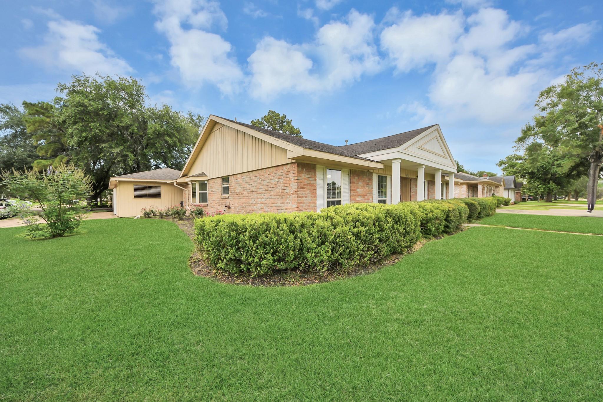 15703 El Camino Real