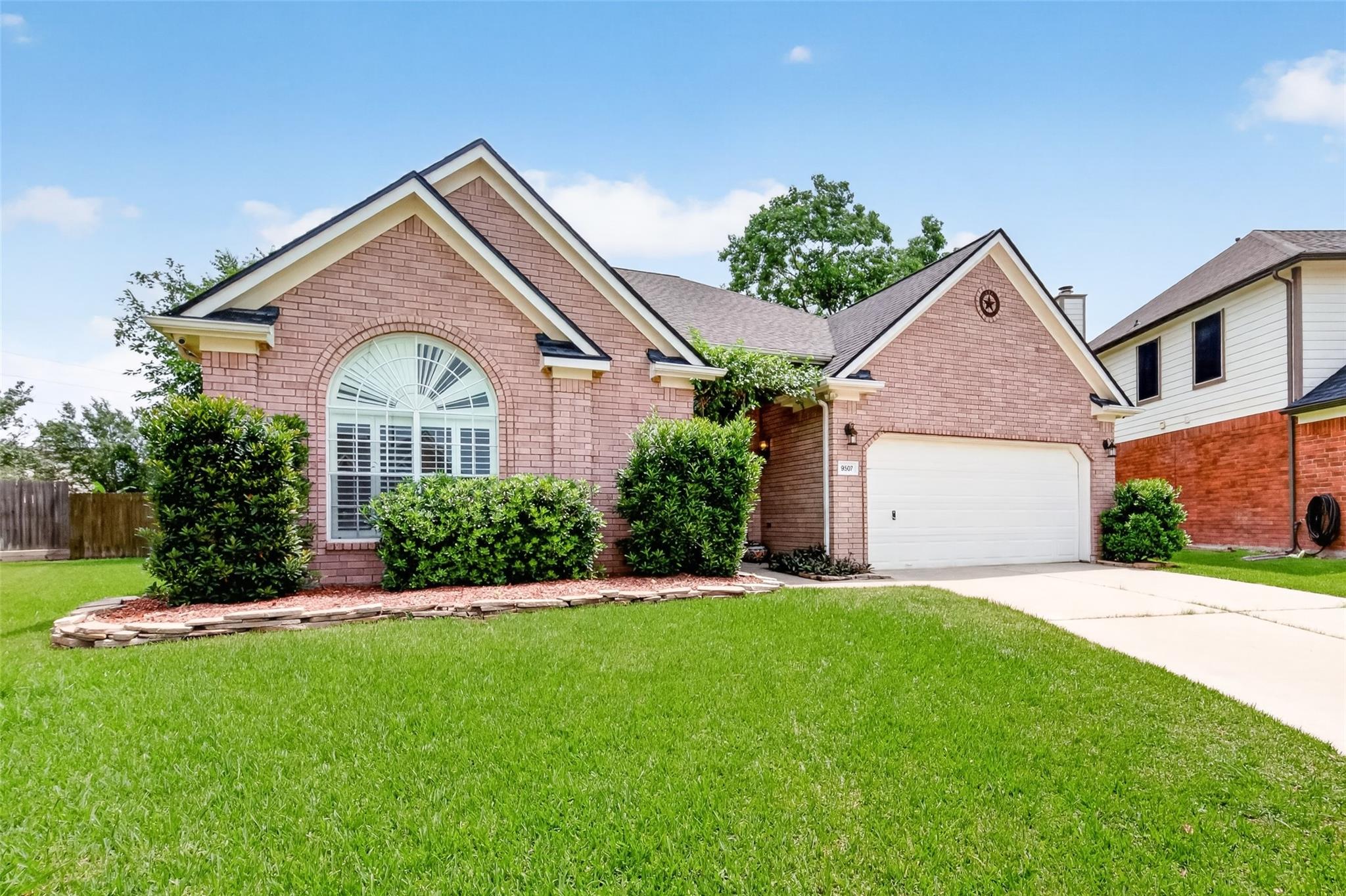 9507 Bending Willow Lane
