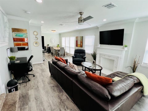 Photo of 1909 Ruth Street, Houston, TX 77004 (MLS # 42889615)