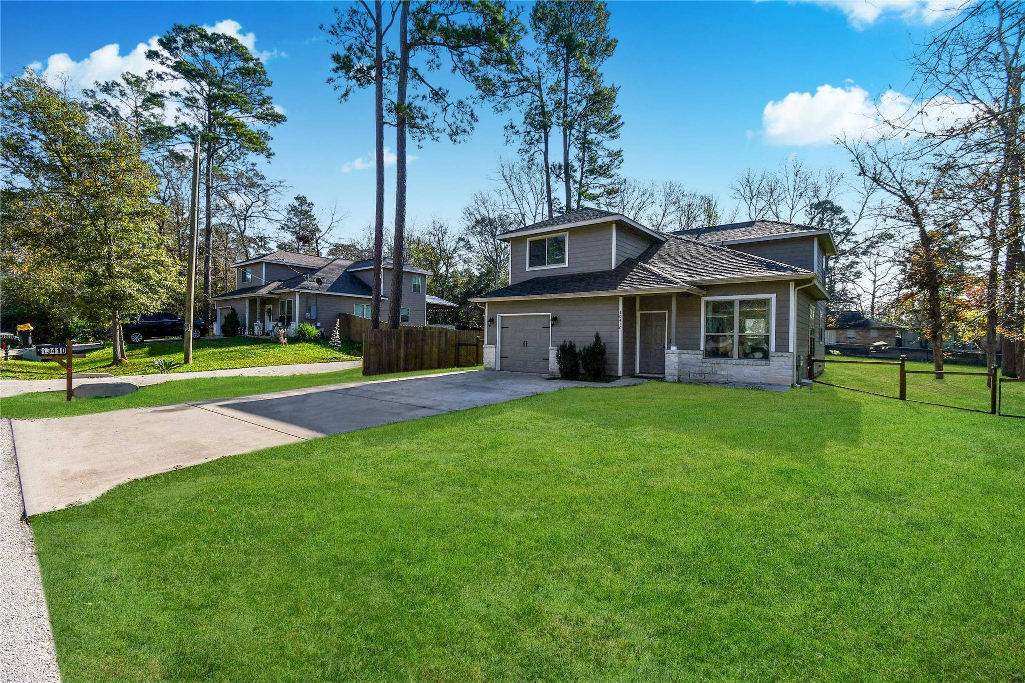 10410 Royal Magnolia Drive