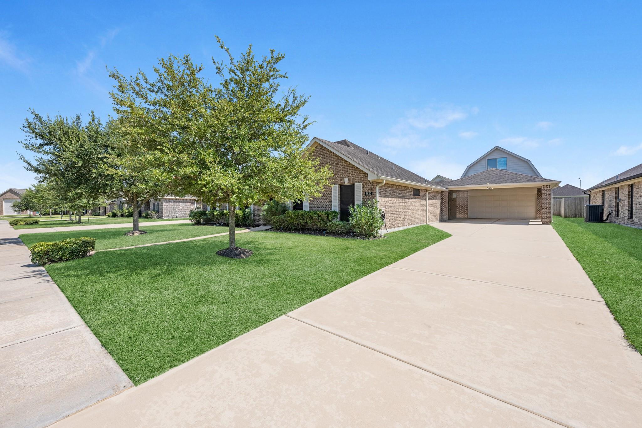 6830 Gonzales Point