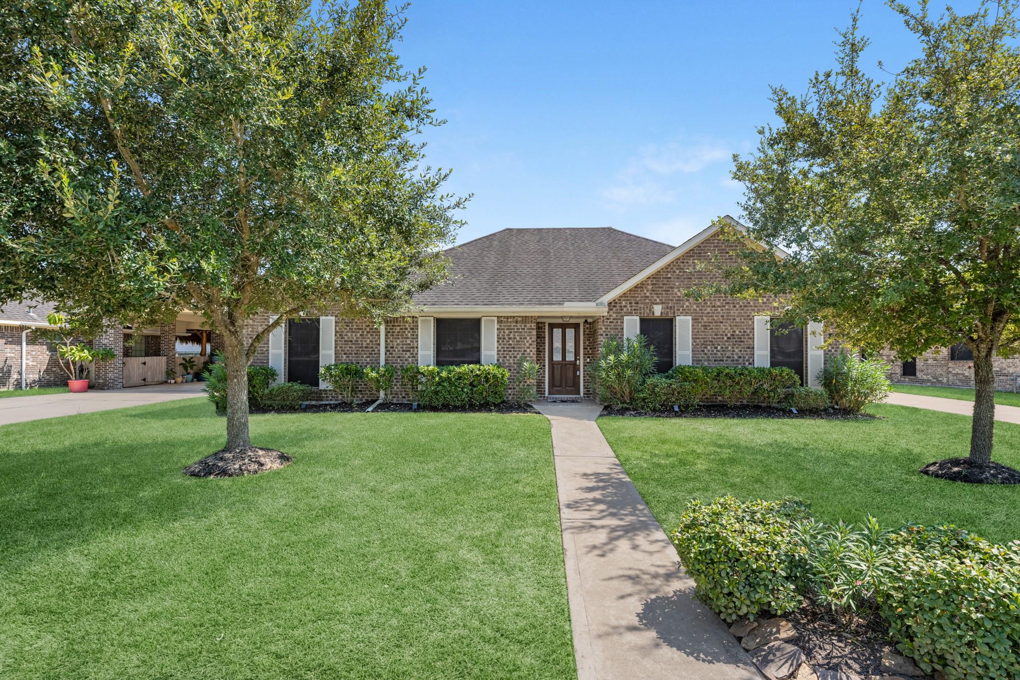 6830 Gonzales Point