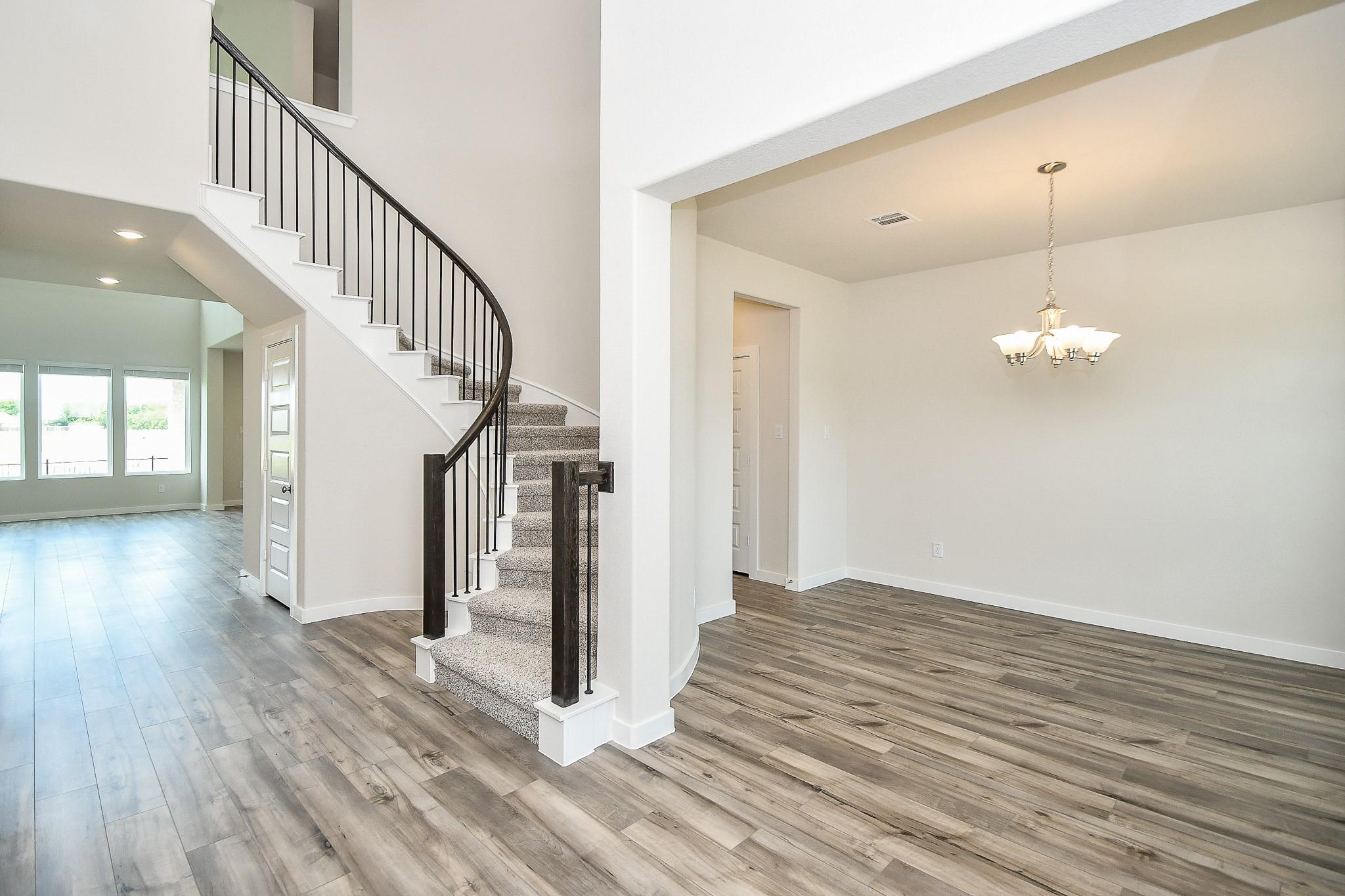 5838 Wayne Way