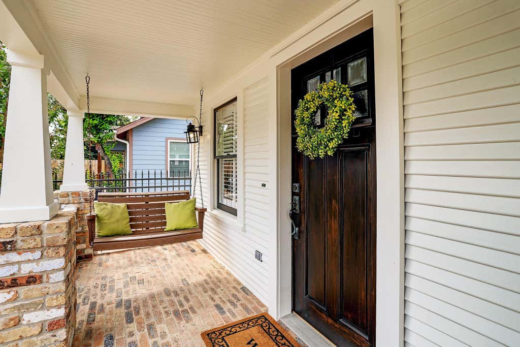 Photo of 611 E 20th Street #A, Houston, TX 77008 (MLS # 86518898)