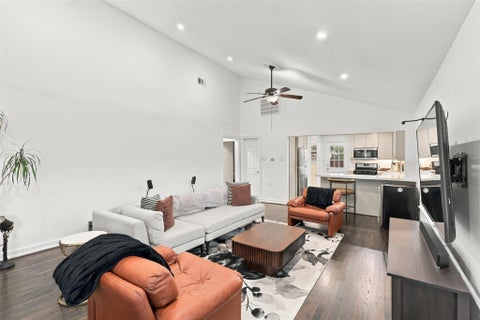 Photo of 5410 Kiam Street, Houston, TX 77007 (MLS # 85452105)