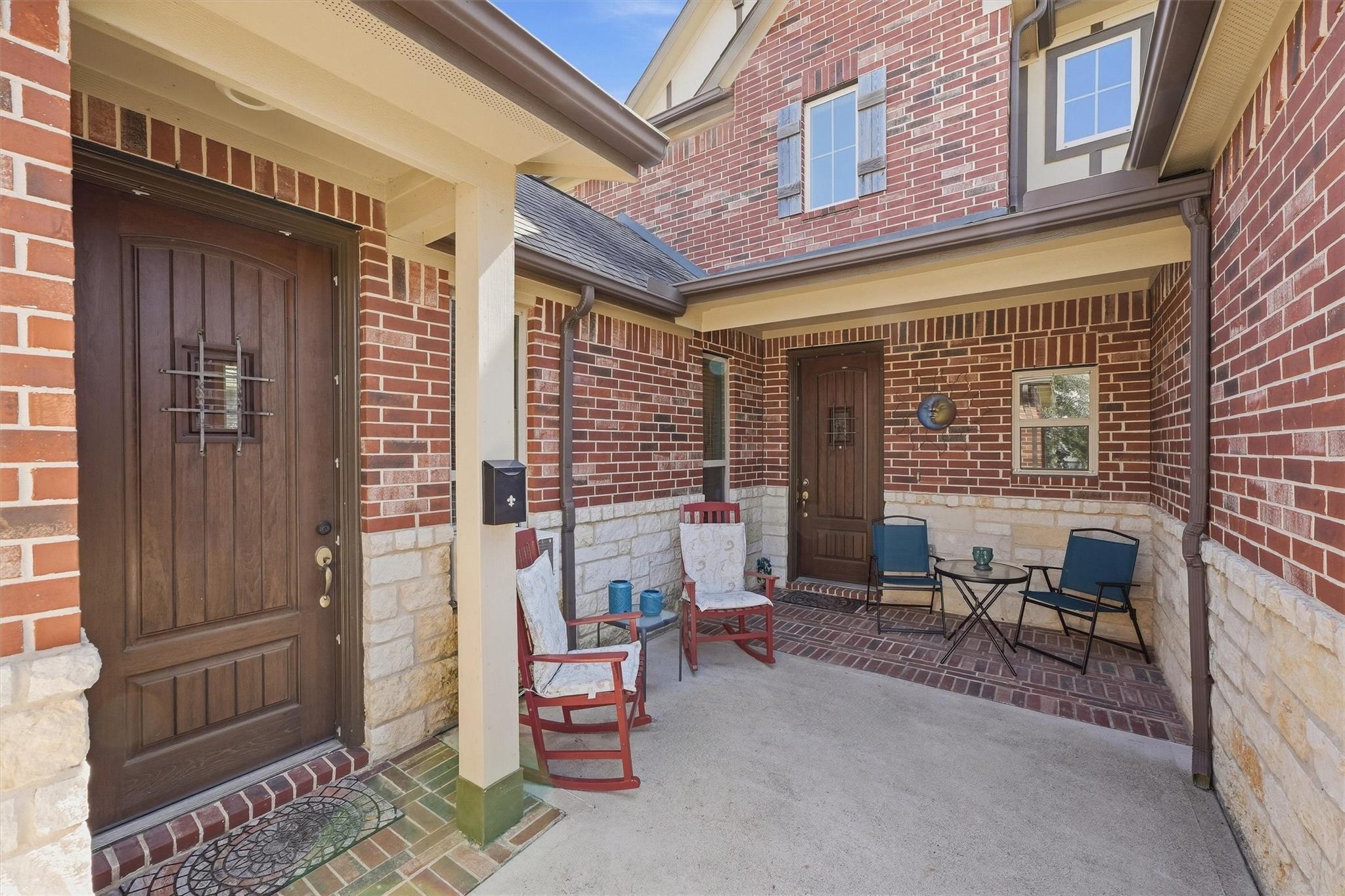 22327 Whitecourt Drive