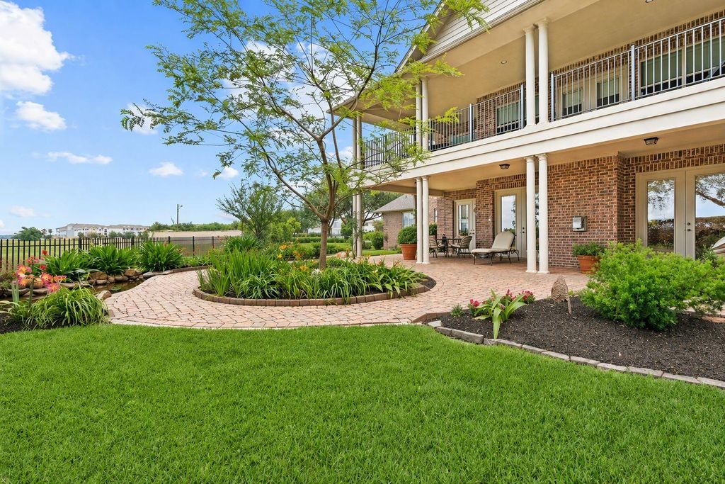 Photo of 1602 Enterprise Circle, League City, TX 77573 (MLS # 6455221)