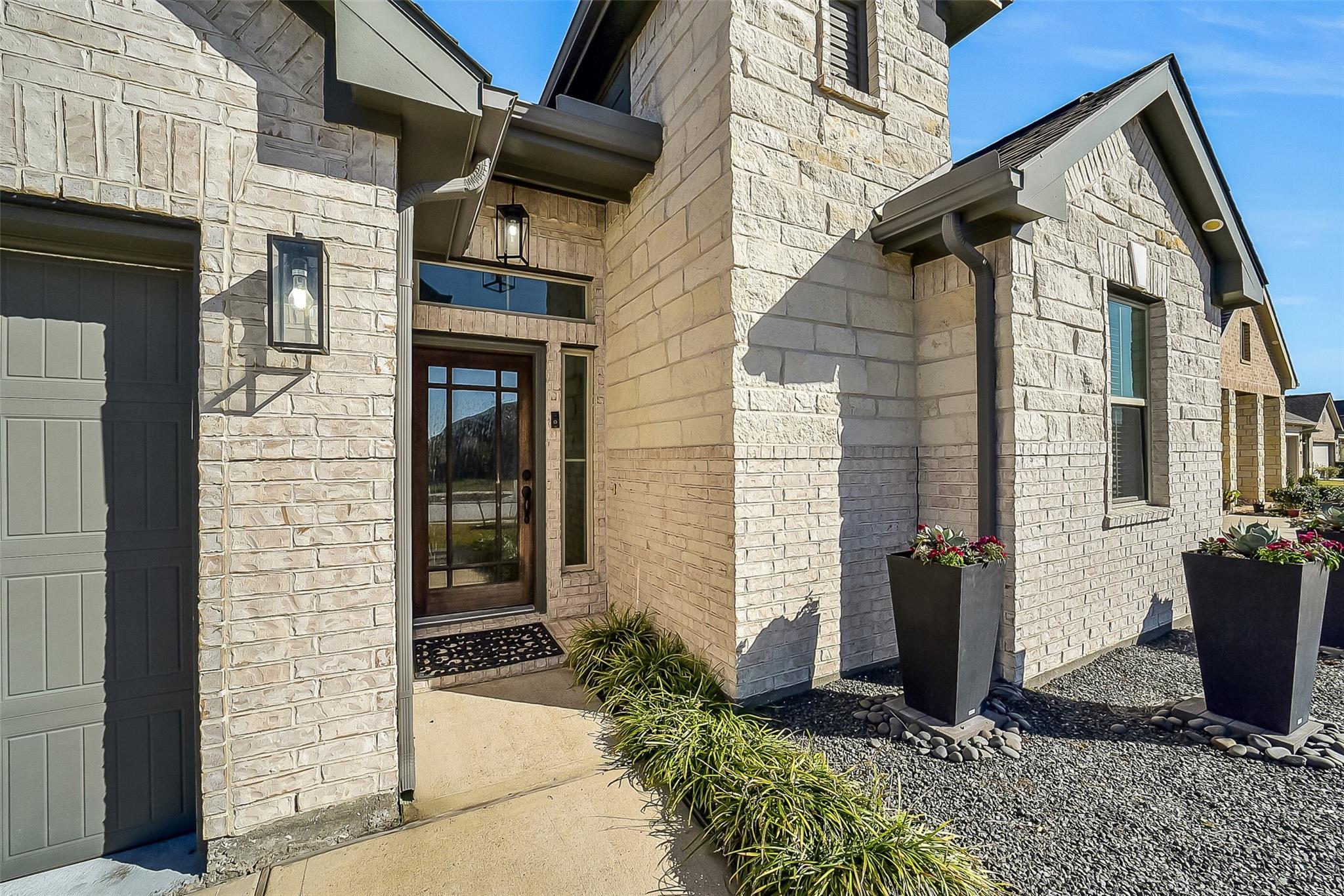 13642 Giant Panda Bear Avenue