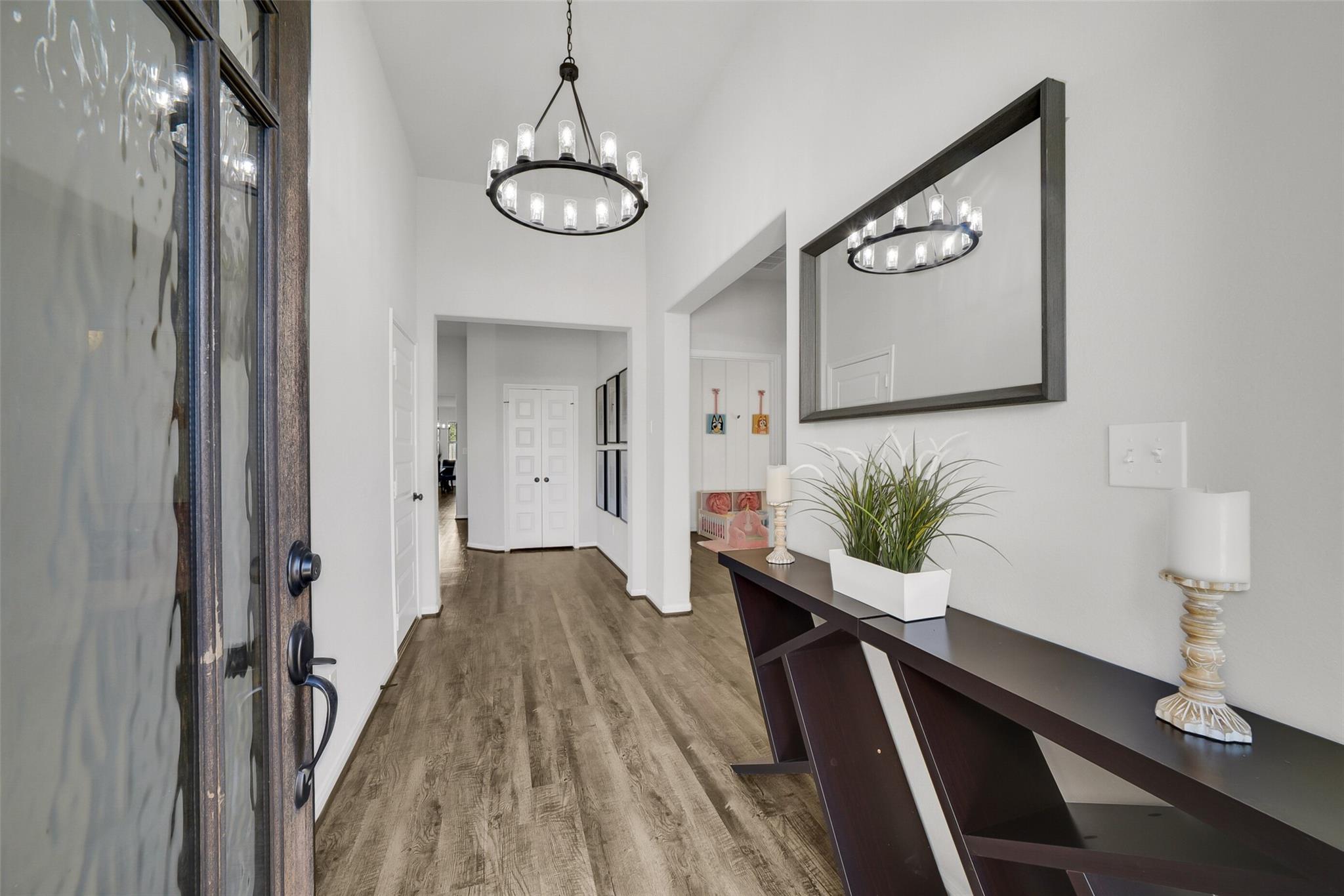 13642 Giant Panda Bear Avenue