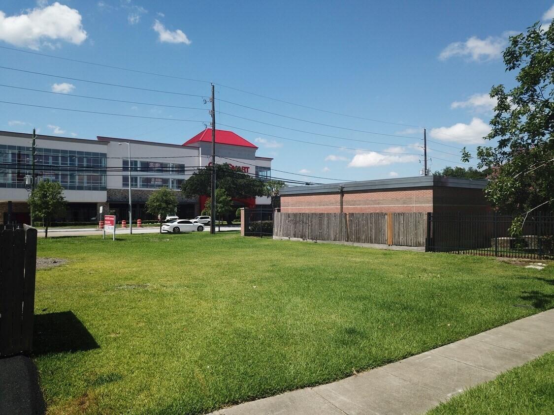 5309 Mcculloch Circle