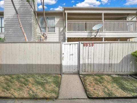 Photo of 9519 Pagewood Lane #9519, Houston, TX 77063 (MLS # 45401871)