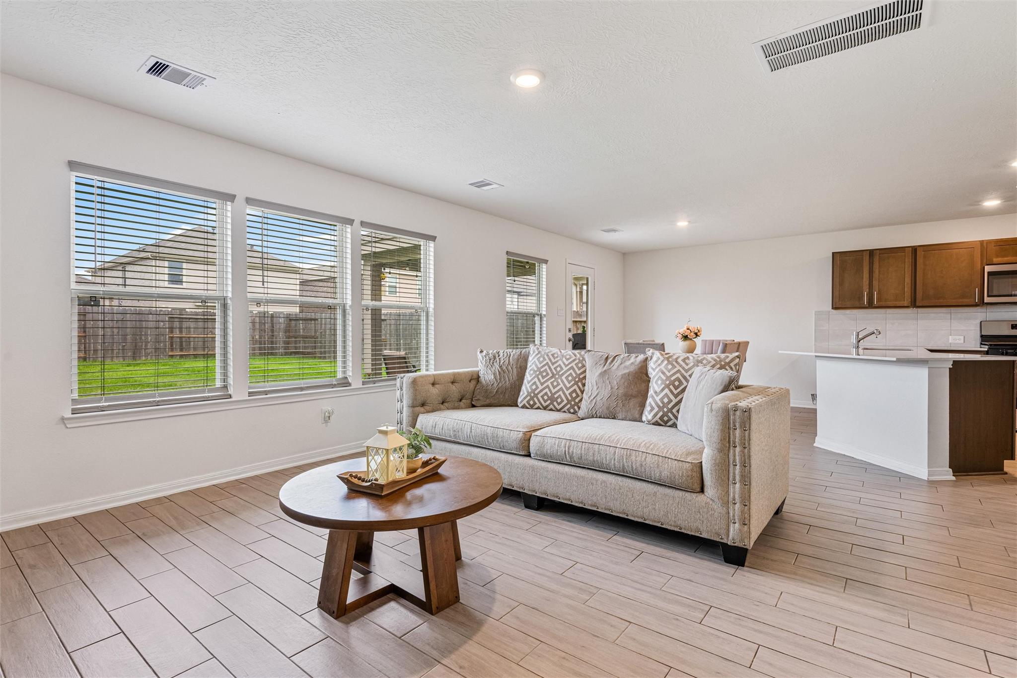 2873 Shimmer Edge Drive