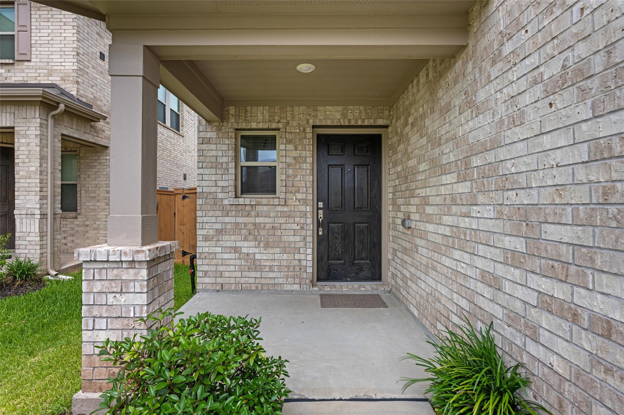2873 Shimmer Edge Drive