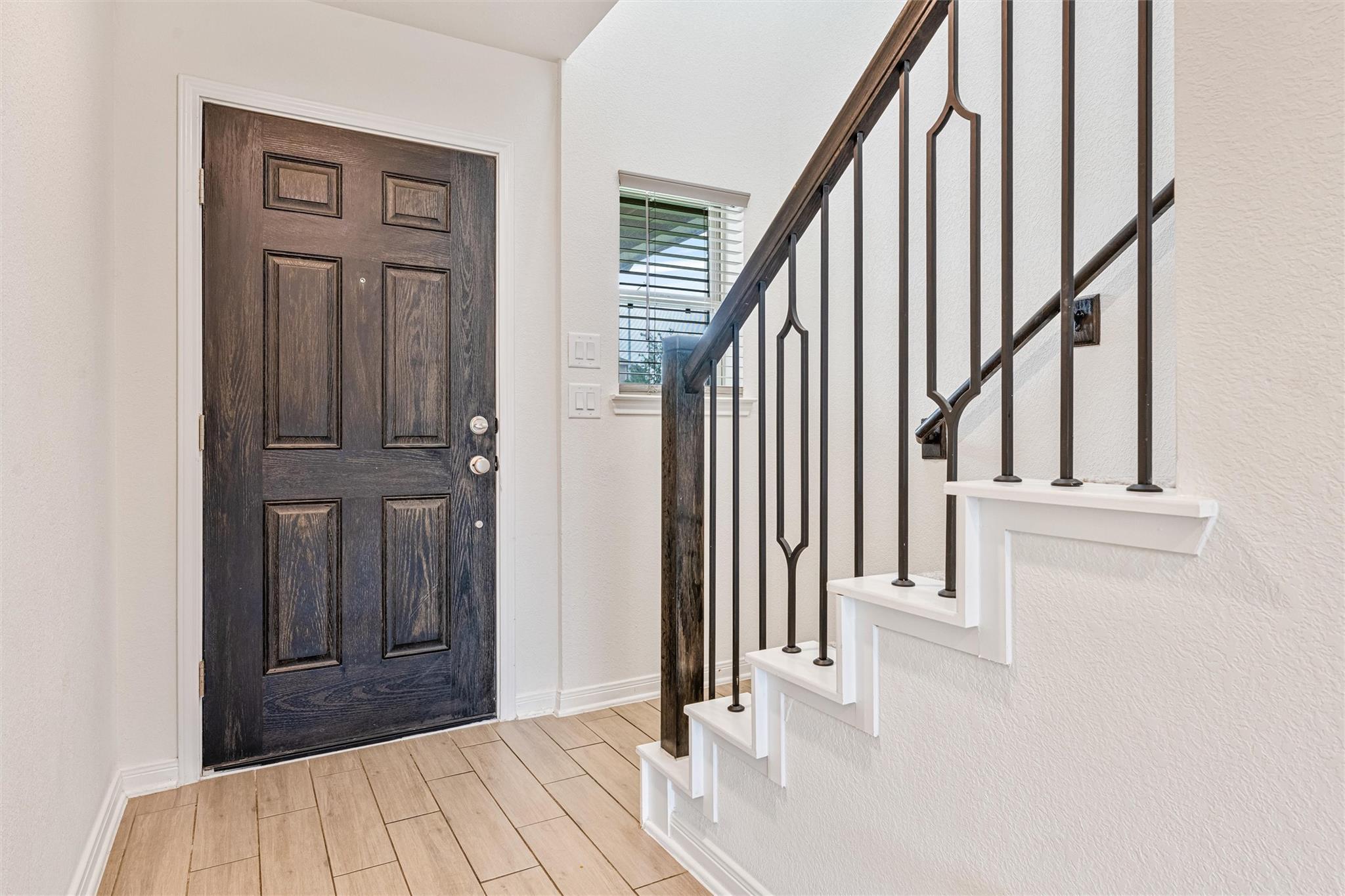 2873 Shimmer Edge Drive