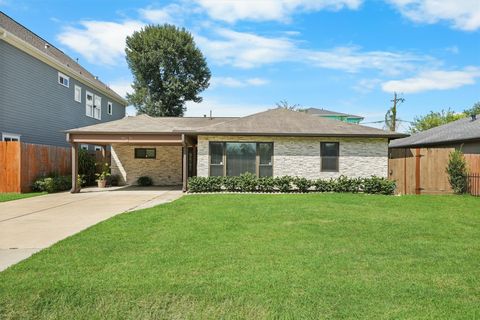 Photo of 9016 Topaz Street, Houston, TX 77063 (MLS # 59733955)