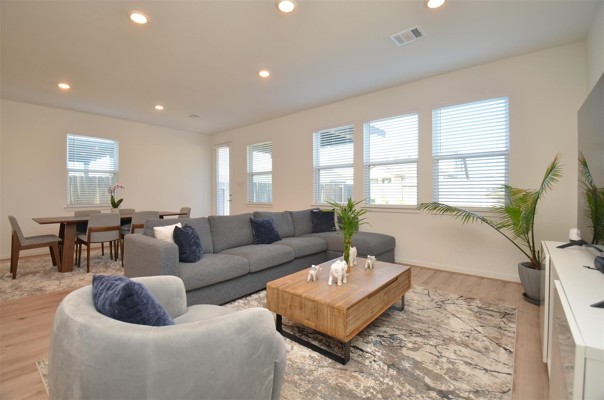 21830 Redwood Bluff Trail