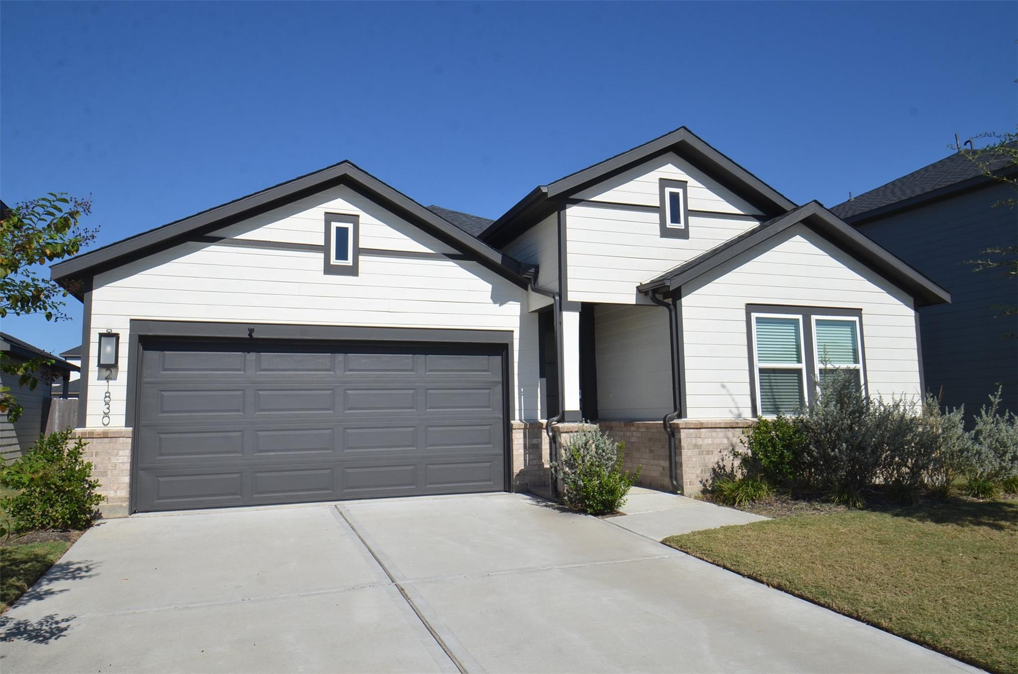 21830 Redwood Bluff Trail